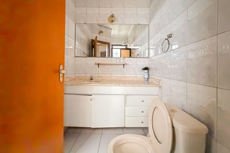 Casa para alugar com 200m², 3 quartos e 3 vagasBanheiro da Suíte 2