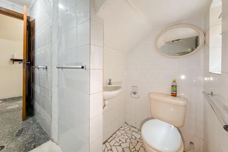 Casa para alugar com 200m², 3 quartos e 3 vagasBanheiro Térreo