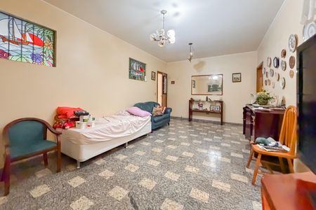 Casa para alugar com 200m², 3 quartos e 3 vagasSala