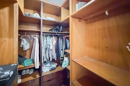 Casa para alugar com 200m², 3 quartos e 3 vagasCloset da Suíte Master