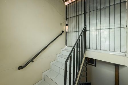 Casa para alugar com 200m², 3 quartos e 3 vagasEscada - 2 Piso