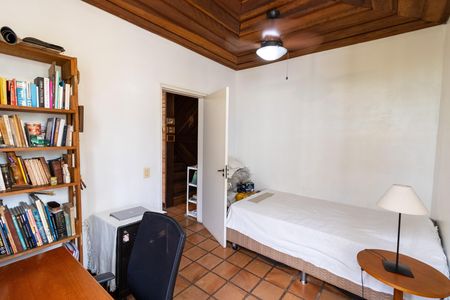 Casa à venda com 209m², 4 quartos e 2 vagasQuarto 1