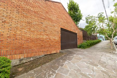 Casa à venda com 209m², 4 quartos e 2 vagasFachada