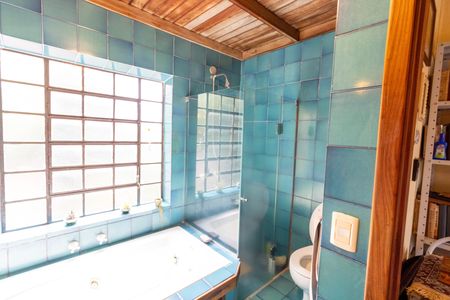 Casa à venda com 209m², 4 quartos e 2 vagasBanheiro 2