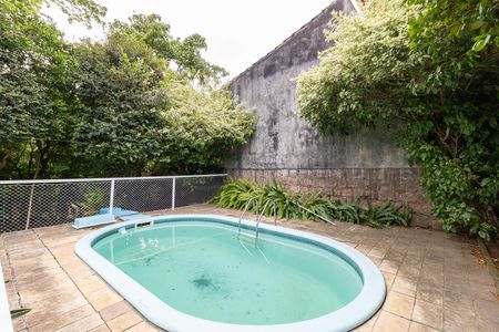 Casa à venda com 209m², 4 quartos e 2 vagasPiscina