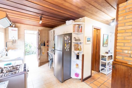Casa à venda com 209m², 4 quartos e 2 vagasCozinha e Área de Serviço