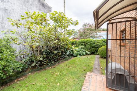 Casa à venda com 209m², 4 quartos e 2 vagasQuintal