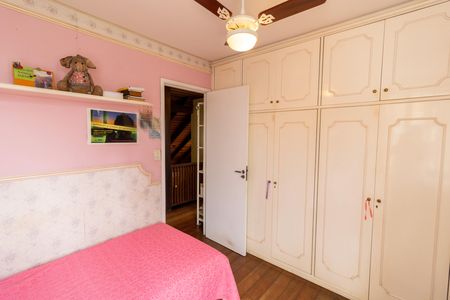 Casa à venda com 209m², 4 quartos e 2 vagasQuarto 4