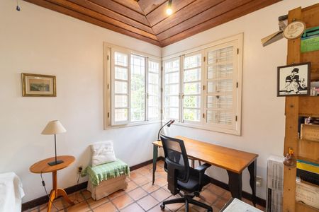 Casa à venda com 209m², 4 quartos e 2 vagasQuarto 1