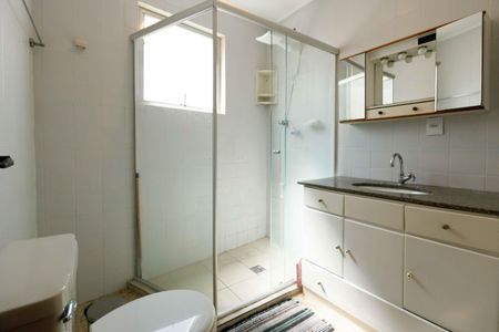 Apartamento para alugar com 81m², 2 quartos e sem vagaBanheiro