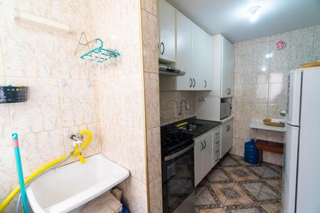 Apartamento à venda com 56m², 2 quartos e 1 vaga Apartamento à venda com 56m², 2 quartos e 1 vagaCozinha e Área de Serviço