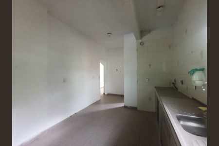 Casa para alugar com 600m², 2 quartos e 3 vagasCozinha