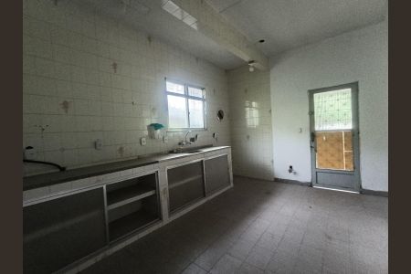 Casa para alugar com 600m², 2 quartos e 3 vagasCozinha