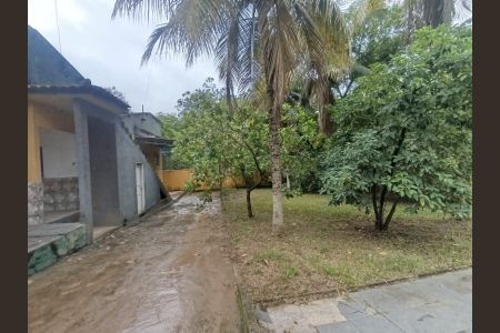 Casa para alugar com 600m², 2 quartos e 3 vagasQuintal