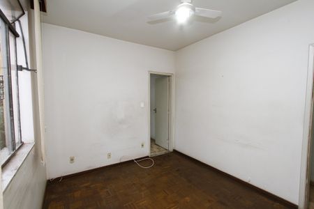 Apartamento à venda com 3 quartos, 110m² em João Pinheiro, Belo Horizonte