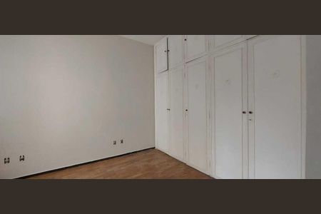 Casa para alugar com 200m², 5 quartos e 1 vaga