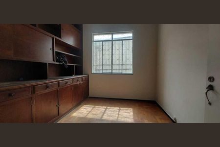 Casa para alugar com 200m², 5 quartos e 1 vaga