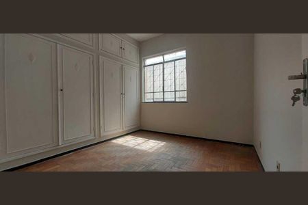 Casa para alugar com 200m², 5 quartos e 1 vaga