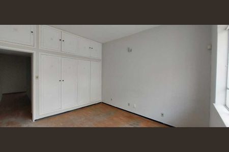 Casa para alugar com 200m², 5 quartos e 1 vaga