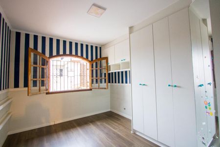Casa à venda com 177m², 3 quartos e 2 vagasQuarto 3