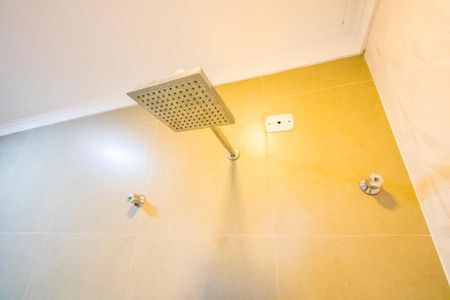 Casa à venda com 177m², 3 quartos e 2 vagasBanheiro do quarto 1