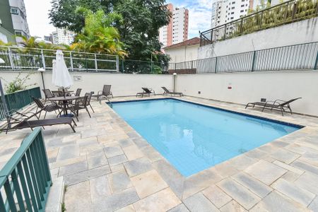 Apartamento à venda com 82m², 3 quartos e 2 vagas Apartamento à venda com 82m², 3 quartos e 2 vagasÁrea comum - Piscina