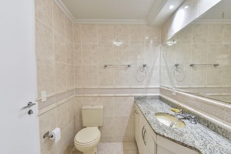Apartamento à venda com 82m², 3 quartos e 2 vagas Apartamento à venda com 82m², 3 quartos e 2 vagasBanheiro da suíte