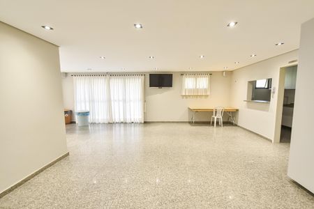 Apartamento à venda com 82m², 3 quartos e 2 vagas Apartamento à venda com 82m², 3 quartos e 2 vagasÁrea comum - Salão de festas