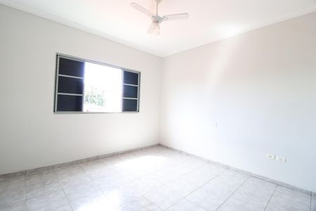 Quarto Suíte de apartamento para alugar com 1 quarto, 62m² em Daniel Fonseca, Uberlândia
