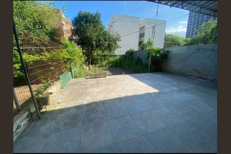 Apartamento para alugar com 103m², 3 quartos e sem vagaQuintal