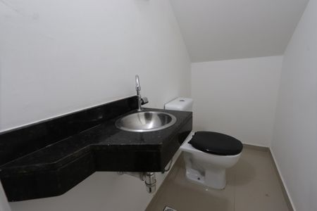 Casa de condomínio à venda com 69m², 2 quartos e 1 vagaLavabo