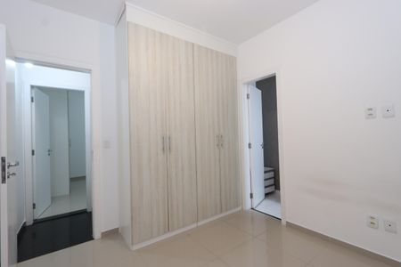 Suíte 1 de casa de condomínio à venda com 2 quartos, 69m² em Vila Lucia, São Paulo