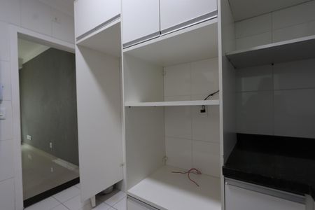 Casa de condomínio à venda com 69m², 2 quartos e 1 vagaCozinha