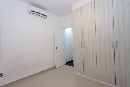 Casa de condomínio à venda com 69m², 2 quartos e 1 vagaSuíte 1