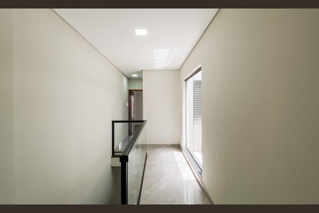 Casa à venda com 152m², 3 quartos e 2 vagas Casa à venda com 152m², 3 quartos e 2 vagasCorredor