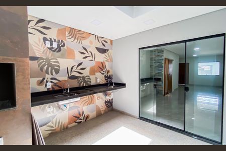 Casa à venda com 152m², 3 quartos e 2 vagas Casa à venda com 152m², 3 quartos e 2 vagasÁrea de Serviço