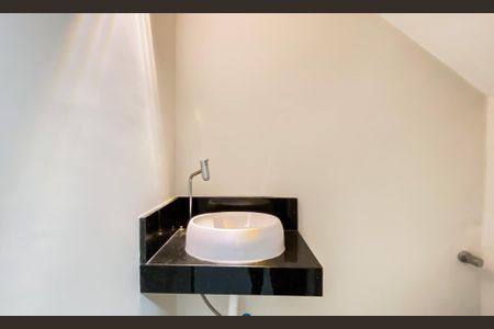 Casa à venda com 152m², 3 quartos e 2 vagas Casa à venda com 152m², 3 quartos e 2 vagasLavabo