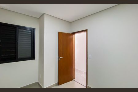 Casa à venda com 152m², 3 quartos e 2 vagas Casa à venda com 152m², 3 quartos e 2 vagasQuarto