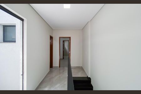 Casa à venda com 152m², 3 quartos e 2 vagas Casa à venda com 152m², 3 quartos e 2 vagasCorredor