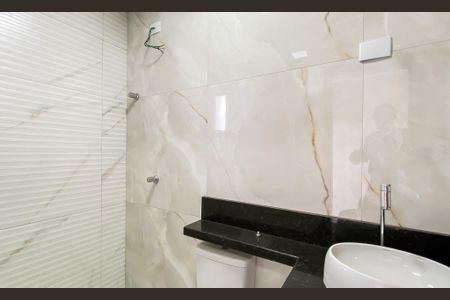 Casa à venda com 152m², 3 quartos e 2 vagas Casa à venda com 152m², 3 quartos e 2 vagasBanheiro da Suíte 1