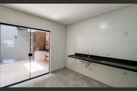 Casa à venda com 152m², 3 quartos e 2 vagas Casa à venda com 152m², 3 quartos e 2 vagasCozinha