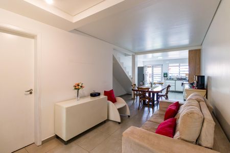 Casa para alugar com 3 quartos, 100m² em Vila Progredior, São Paulo