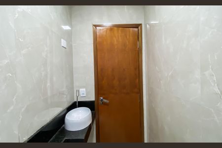 Casa à venda com 174m², 3 quartos e 2 vagas Casa à venda com 174m², 3 quartos e 2 vagasBanheiro da Suíte 3