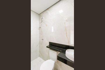 Casa à venda com 174m², 3 quartos e 2 vagas Casa à venda com 174m², 3 quartos e 2 vagasBanheiro da Suíte 1