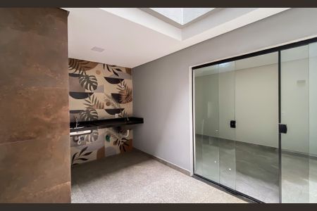 Casa à venda com 174m², 3 quartos e 2 vagas Casa à venda com 174m², 3 quartos e 2 vagasÁrea de Serviço