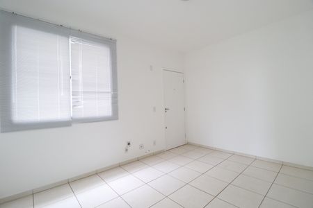 Sala de apartamento para alugar com 2 quartos, 45m² em Gávea, Uberlândia