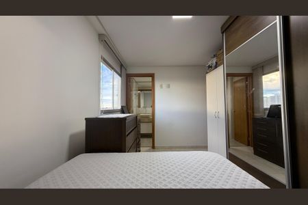 Suite - Armário de apartamento para alugar com 2 quartos, 60m² em Qs 113, Brasília
