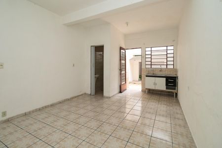 Sala/Quarto de casa para alugar com 1 quarto, 35m² em Vila Industrial, São Paulo