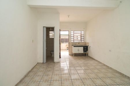 Cozinha de casa para alugar com 1 quarto, 35m² em Vila Industrial, São Paulo