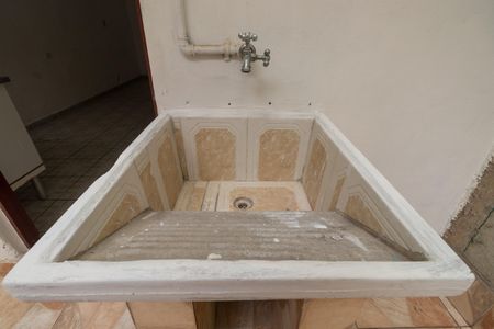 Casa para alugar com 35m², 1 quarto e sem vagaÁrea de Serviço